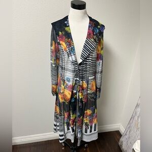 Merric size 8 woman’s sheer long trench style top floral black and white